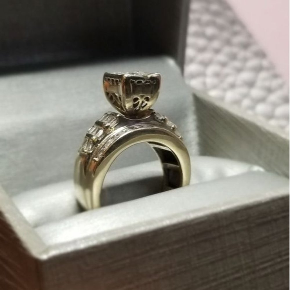 14KT HUGE CLUSTERS DIAMONDS